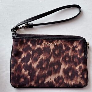 Coach Brown Tan Leopard Print Canvas Wristlet Y2K Vibes Top Zip Boho